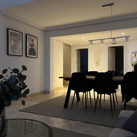 Penthouse With Sea Views In Marbella Apartment ภายนอก รูปภาพ